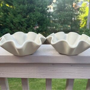 Pampered Chef Stoneware Tortilla Shell Baker Set of 2